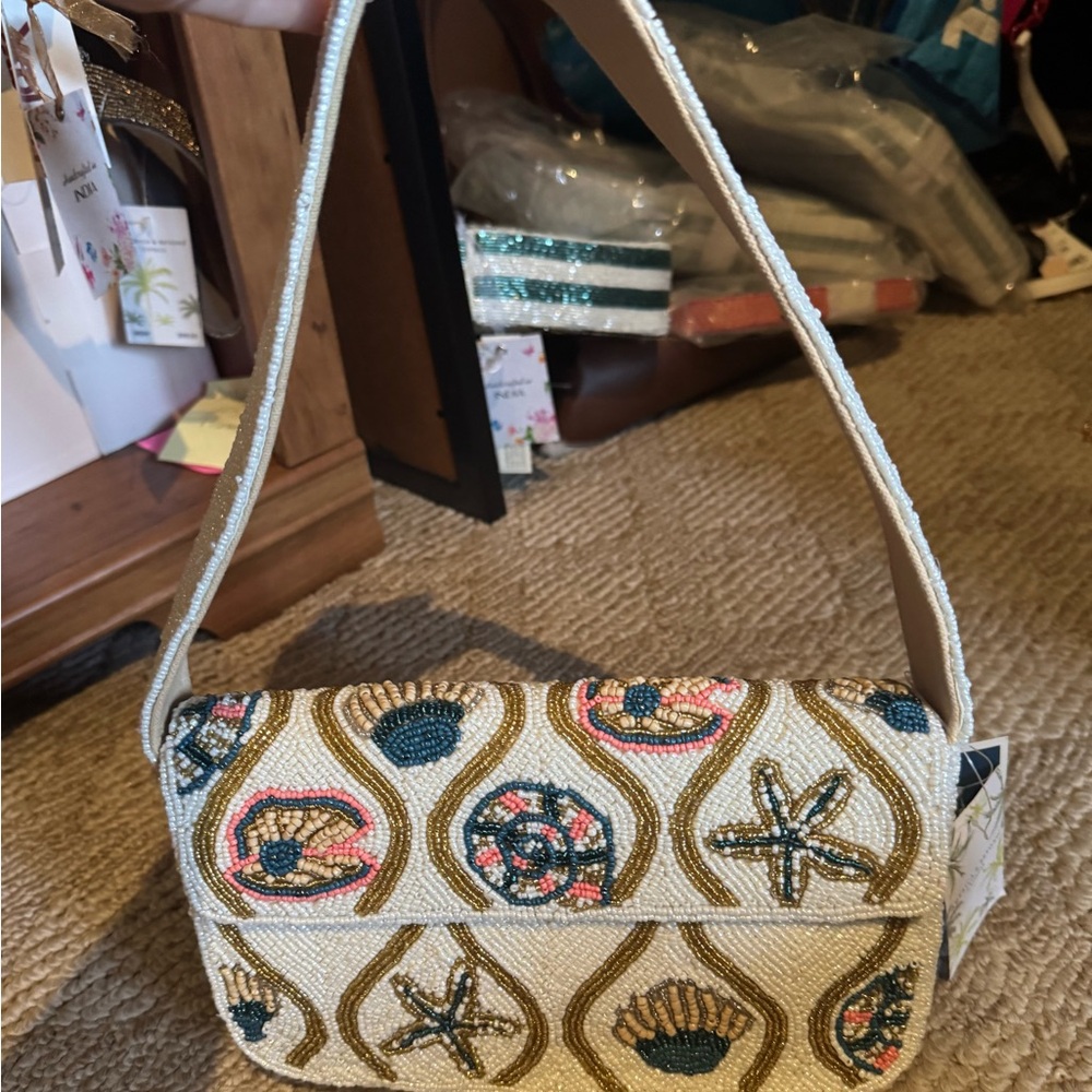 NWT. Beaded shell and starfish Shoulder Bag